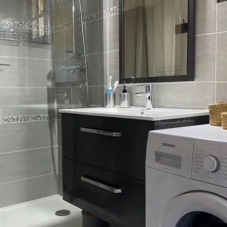 別荘 Mas 2 Avec Piscine, Tennis, Parking Et Wifi - Fr-1-726-24